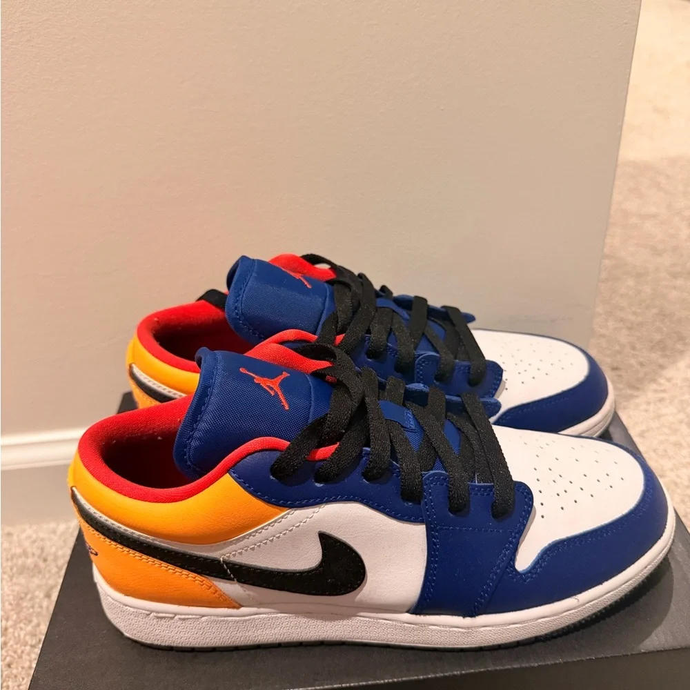 Nike Air Jordan 1 Low (GS) - White/Black/Red Box Label